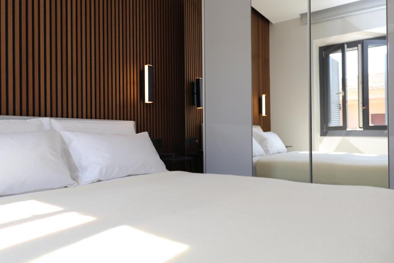 Renovated & Fully Equipped-Luxurious-2Room Fontana Suite, It Just Doesn'T Get Any Better! Olbia Eksteriør bilde