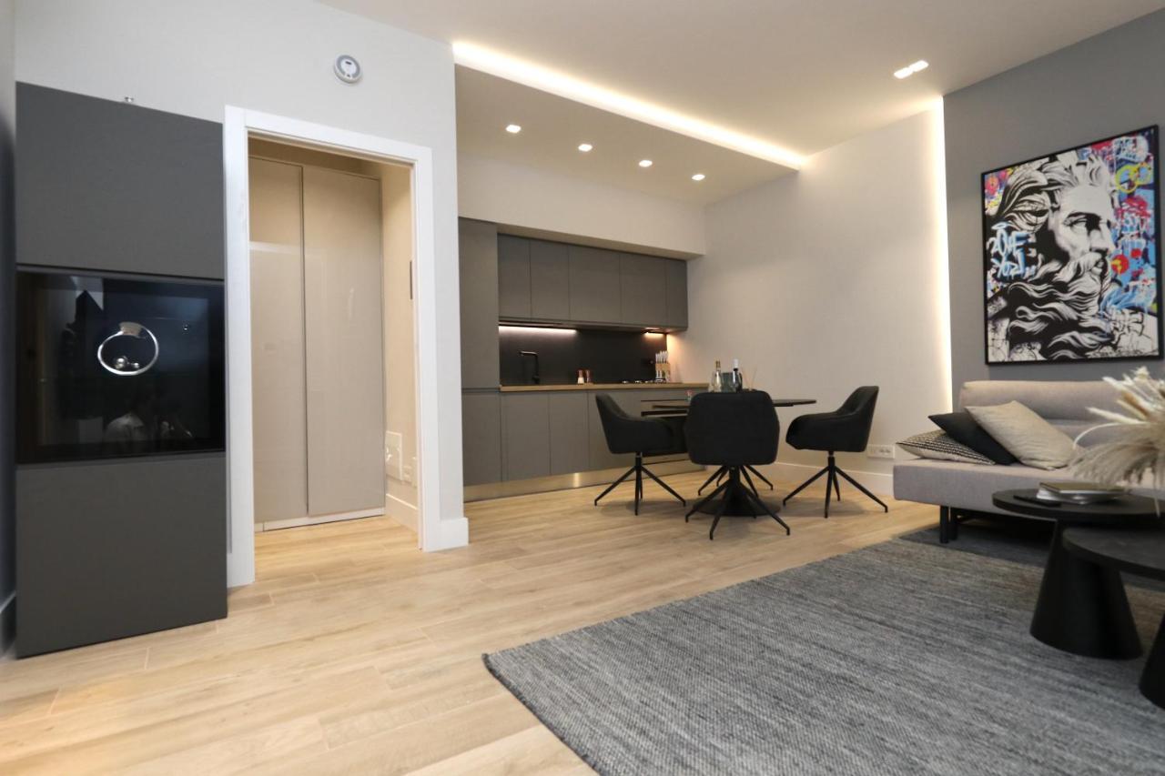 Renovated & Fully Equipped-Luxurious-2Room Fontana Suite, It Just Doesn'T Get Any Better! Olbia Eksteriør bilde