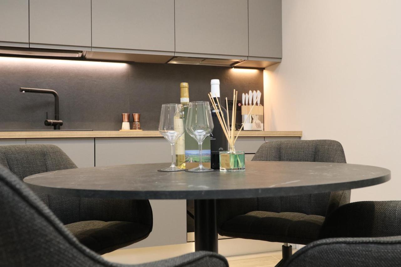 Renovated & Fully Equipped-Luxurious-2Room Fontana Suite, It Just Doesn'T Get Any Better! Olbia Eksteriør bilde